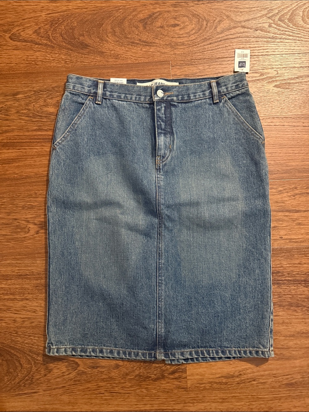 NWT GAP Women’s Denim Skirt in Light Faded Blue